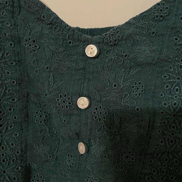 American Eagle Crop Top - Picture 2 of 4